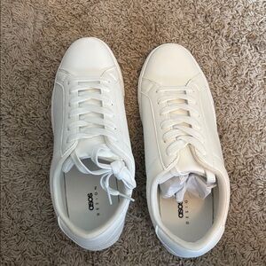 New ASOS sneakers size 8